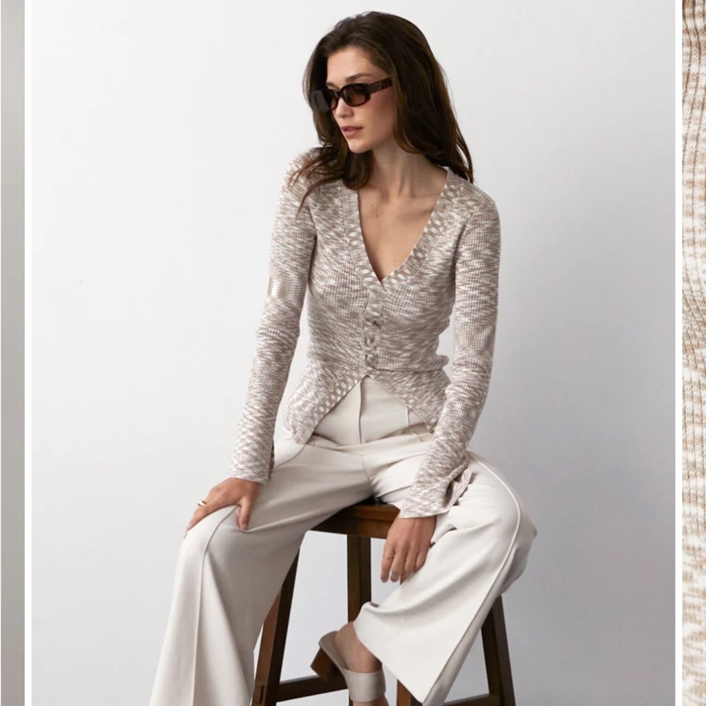 😍CRESENT! Elegant Cream Sweater